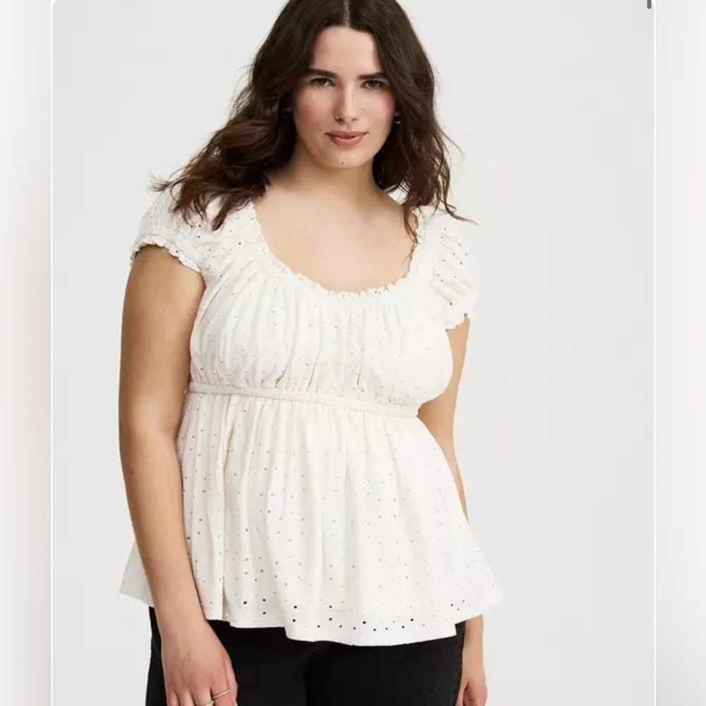 Torrid eyelet scoop neck cap sleeve baby doll whisper white size 1X